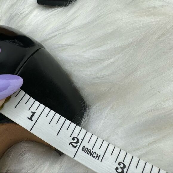 Salvatore Ferragamo Patent Leather Laser-cut Detail Pumps 9.5 - Picture 9 of 9